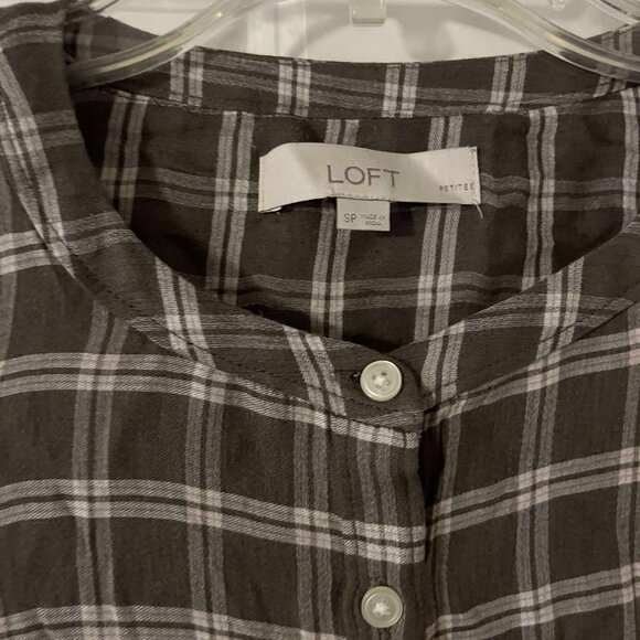 Loft Petitie Long Sleeved Paid Shirt Size Small - Picture 2 of 7
